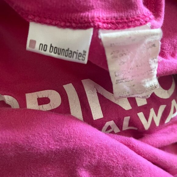 No Boundaries "I'm Not Always Opinionated, I'm Always Right" T-Shirt - Picture 2 of 2